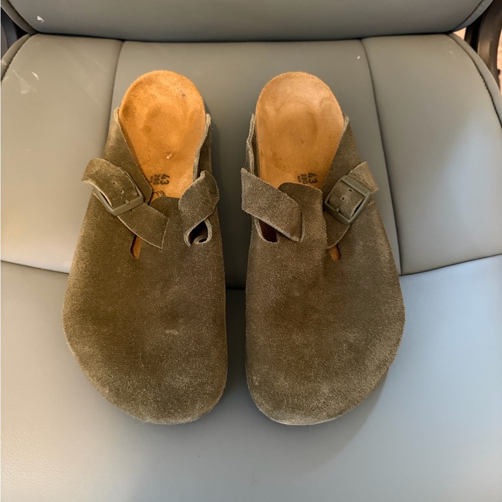 Birkenstock Men's Suede Clogs in Olive Green